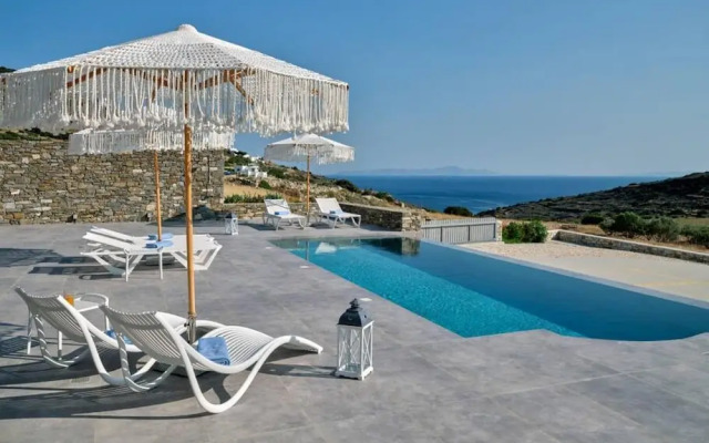 La Vitalite Luxury Villa in Paros