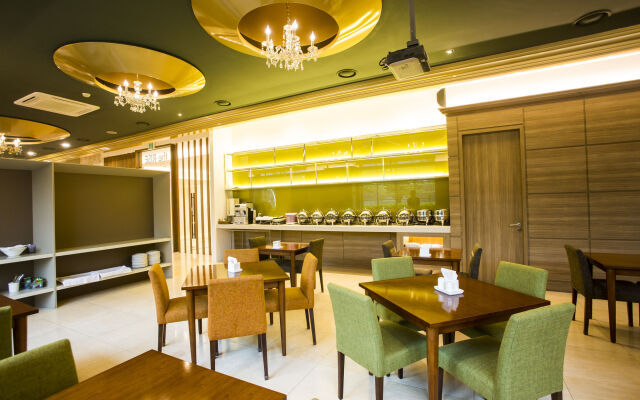 Polaris Hotel