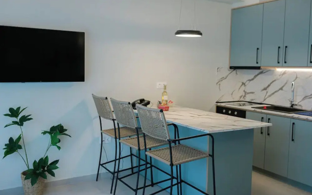 Oktolia Suites