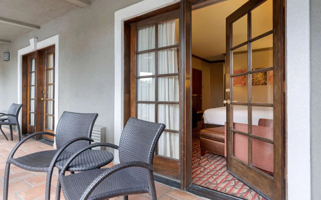 Best Western Plus Brookside Inn