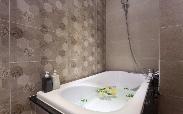 La Regatta Riverside Residences