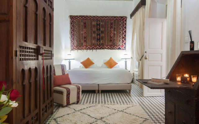 Riad  Emotion