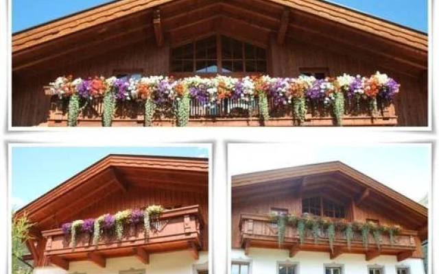Holzknecht Ingrid, Dorf31