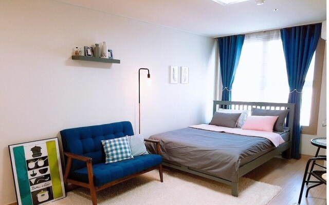 Modern & Gallery House