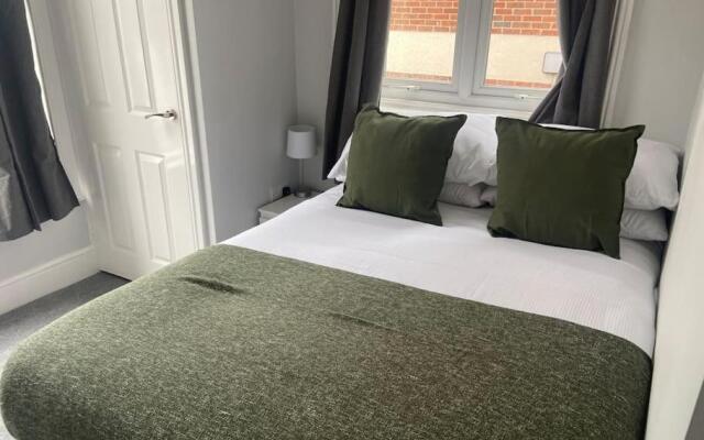 Central Southsea Boutique 2 Bedroom Flat