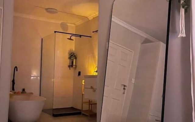 Luna Holiday Home