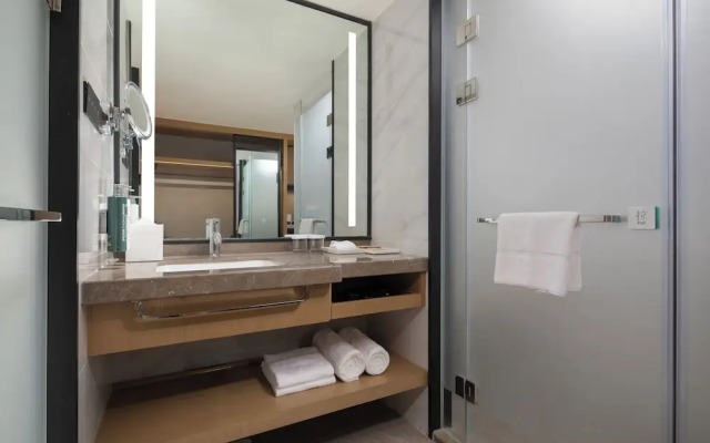 Hilton Garden Inn Xiamen Bailuzhou Park