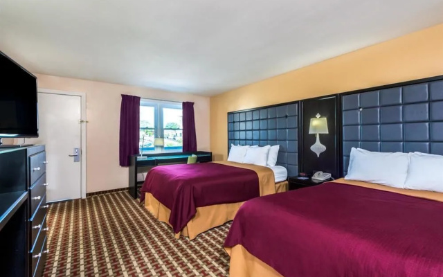 Days Inn By Wyndham Middletown Newport Area