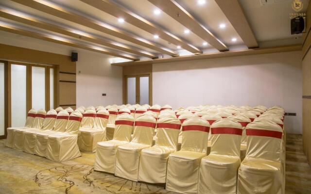 Kpm Tripenta Hotel