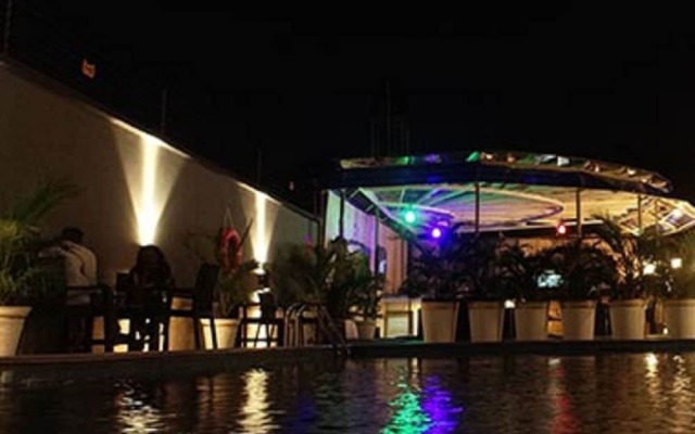 Oak Havens  Hotel
