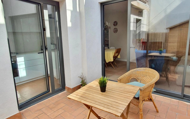 Opening Doors Vilassar. Family house Beach & Relax