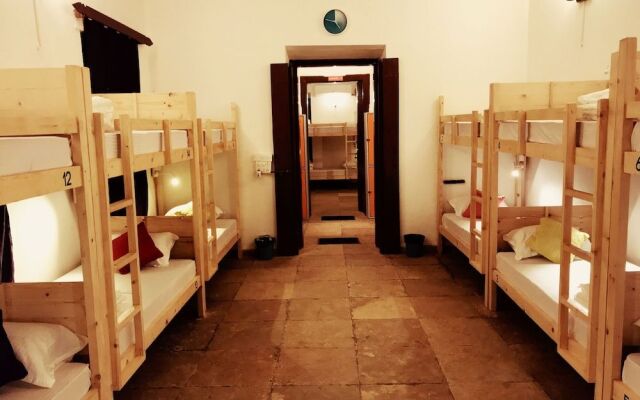 Cohostel