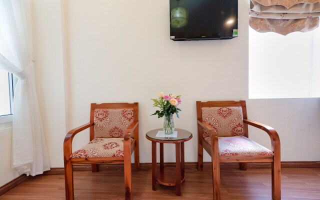 Flora Hotel Hue