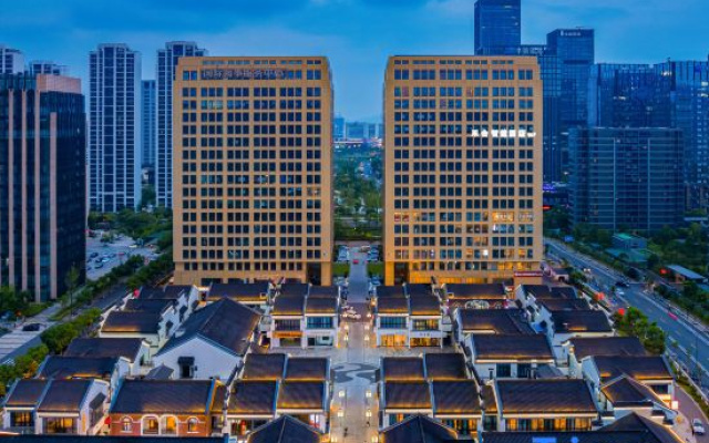 Meihe Intelligent Hotel (New Town Baolong Plaza)