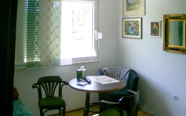 House With in Vinišce With Wonderful sea View Furnished T