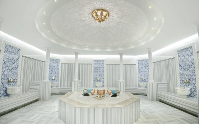 Alila Deluxe Thermal Hotel & Spa