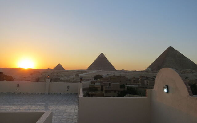 Mena Inn Pyramids