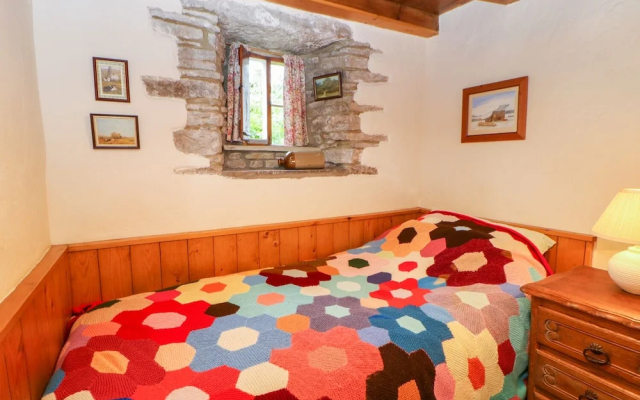Storeys Cottage