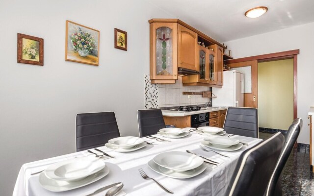 Nice Home in Povljana With Wifi and 2 Bedrooms