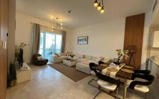 "Lux Bnb 2.5bd Amazing Marina Views"