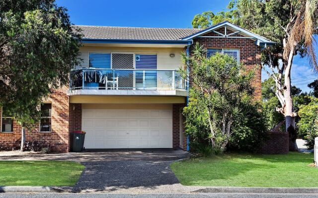 Sandy Shores, 1/3 Messines Street