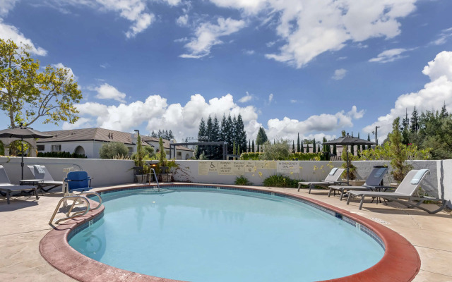 Best Western Dry Creek Inn