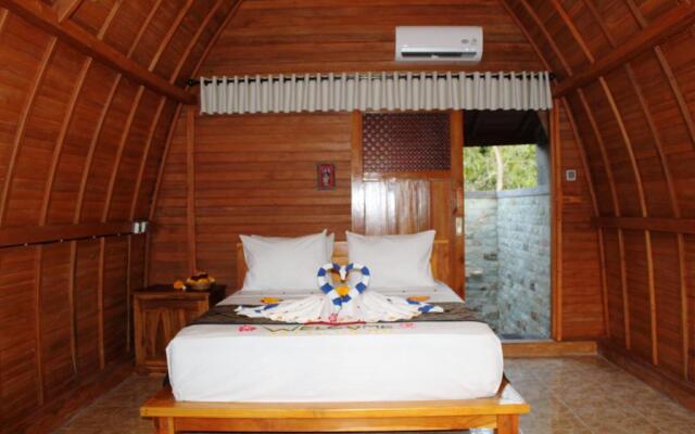 Kubu Padi Wooden House