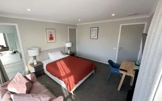 Mountain View Room
