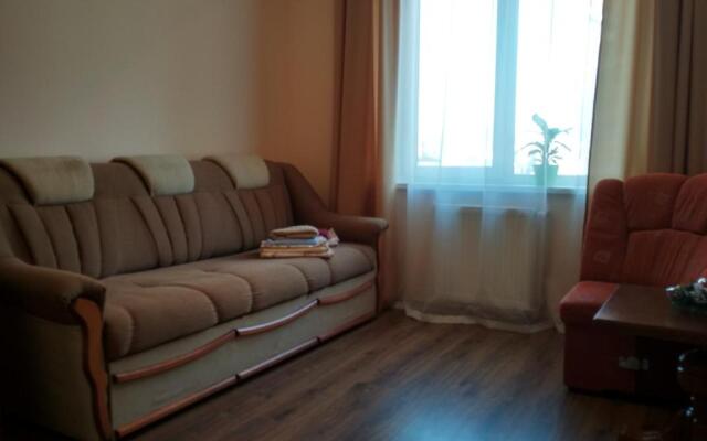 Apartments on Parkaniya 2a