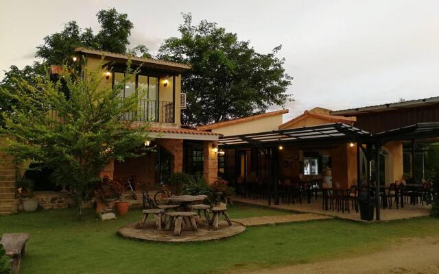 Villa Tuscany Country Resort