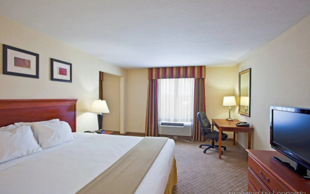 Holiday Inn Express Hotel & Suites Tampa-Fairgrounds-Casino by IHG