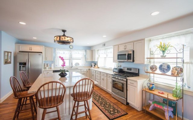 Colbyco Sand Hills Beach Scituate 10 Br home by RedAwning