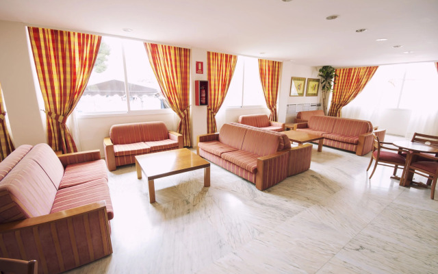 Moon Dreams Coral Beach