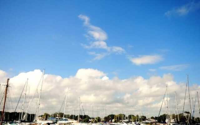 2 The Salterns, Chichester