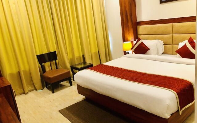 Red Crown Hotel