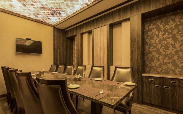 OYO 11676 Nakshatra Grand