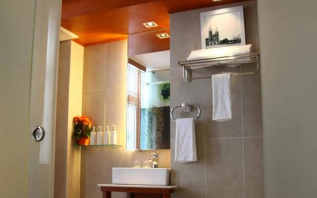 Angela Boutique Serviced Residence