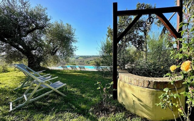 Room-the Girasole in Country House With