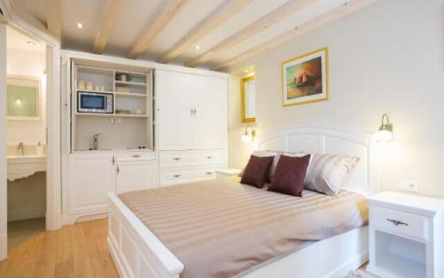 Studio Apartments Sonatina