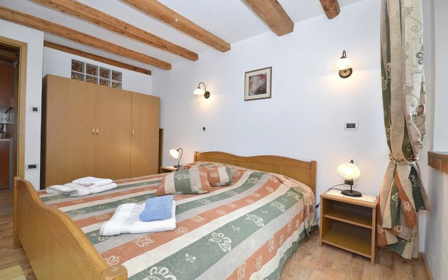 Bella Vista Apartments