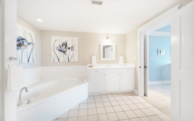 Waterscape B101 3 Bedroom Condo