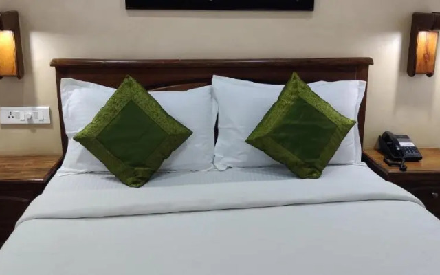 OYO Rooms 025 Ernakulam Broadway