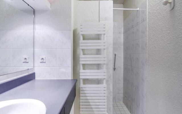 Appartement Esquièze-Sère, 3 pièces, 6 personnes - FR-1-402-24