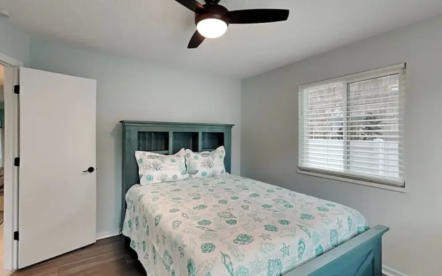 Beach House Lower