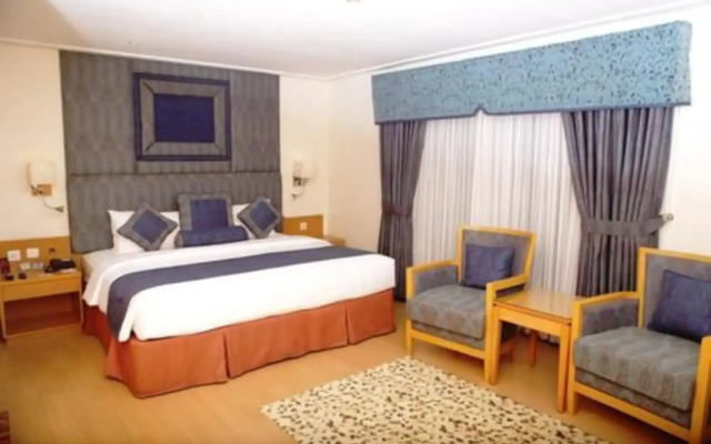 Park Lane Hotel