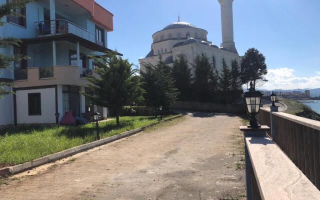 Seyran Seaside Apartments- 2-garden floor