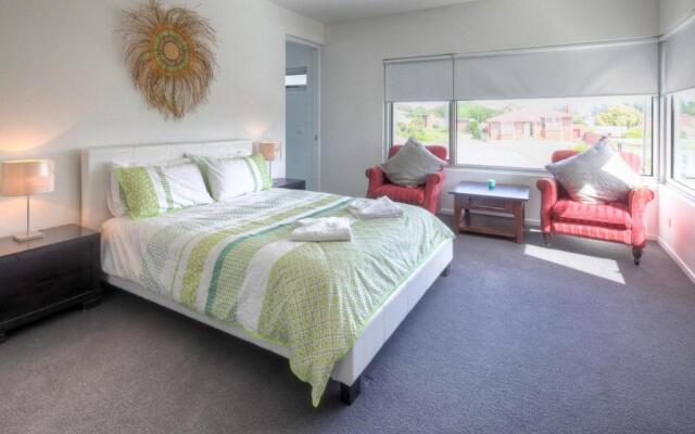 Villa Moyne - located in a quiet cul de sac and designed for beach families