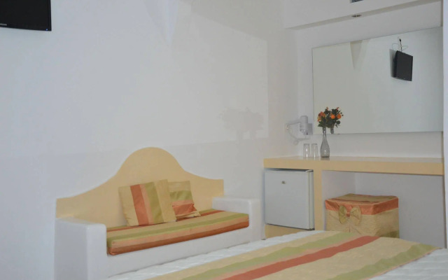 Pantheon Hotel