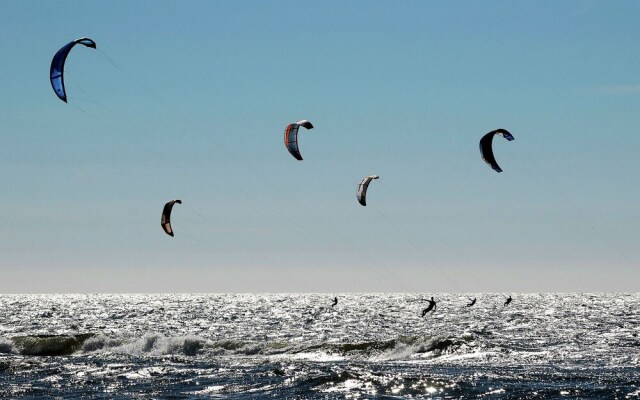 Trendy Lodge With two Bathrooms Near the Sea