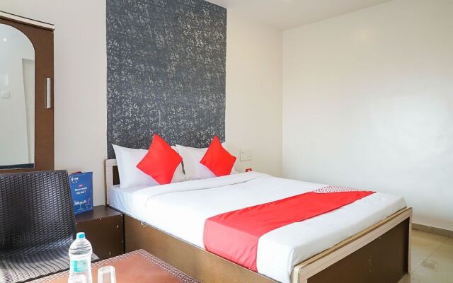 OYO 18653 Hotel Swami Samarth